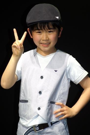 福くん「すごく緊張…」 アルマーニでモデルデビュー