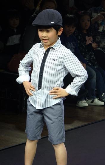 福くん「すごく緊張…」 アルマーニでモデルデビュー