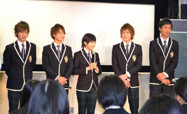 「桜蘭高校ホスト部」が女子校に乱入！ 生徒たちに“おもてなし”