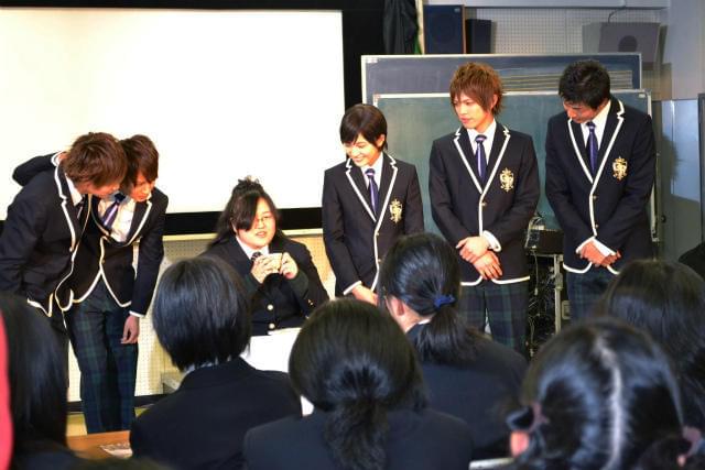 「桜蘭高校ホスト部」が女子校に乱入！ 生徒たちに“おもてなし”