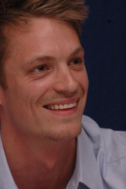 リメイク版「ロボコップ」主役に「THE KILLING」のスウェーデン俳優？