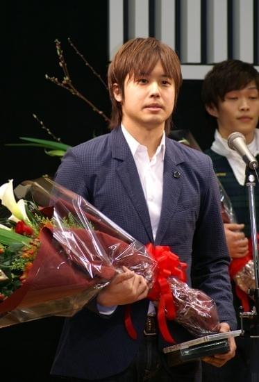 三浦友和・百恵夫妻の長男祐太朗が“平成の松山千春”に！