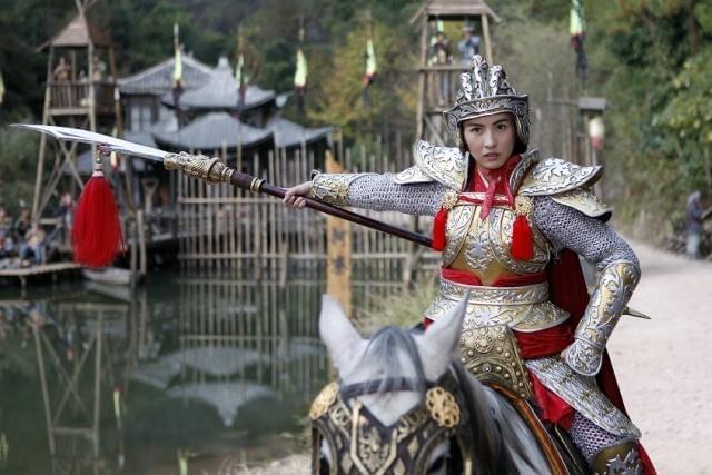 ジャッキー製作、“未亡人軍団の死闘”映画の予告が完成！