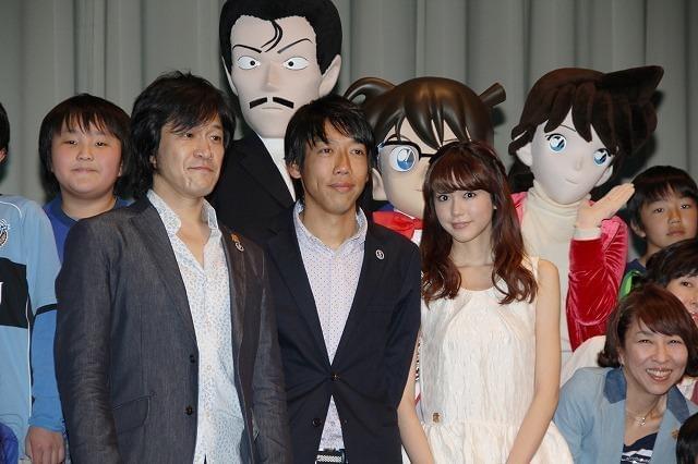 「コナン」新作で声優に挑戦 中村憲剛が桐谷美玲にフリーキック指南