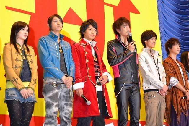 歴代スーパーヒーロー大結集で「スーツの量はギネス級」