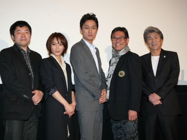 「ラーメン侍」初日挨拶に出席した 渡辺大、山口紗弥加ら