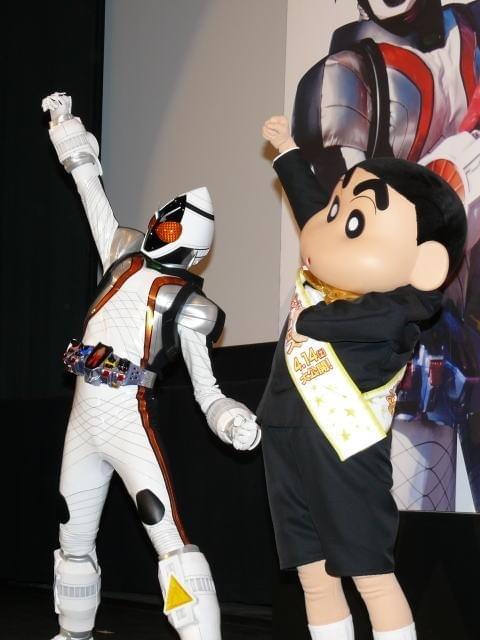 しんちゃん「ヒーロー大戦」初日に乱入！フォーゼと一緒に「宇宙キター！」