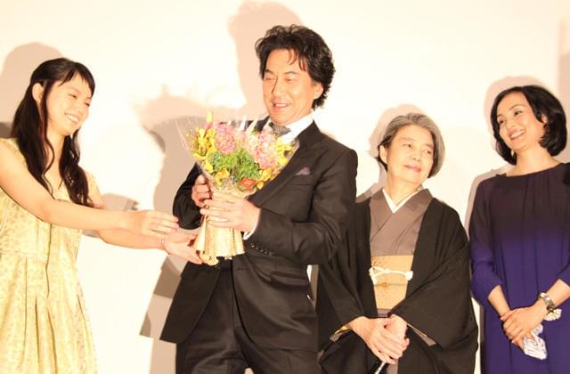 役所広司、主演作「わが母」初日に紫綬褒章受章で喜び2倍