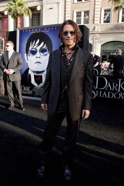 ジョニー・デップ、LAに登場で1500人のファン大興奮！