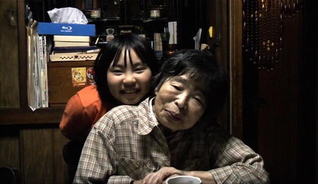 YouTubeで20万ビュー、母を撮って2年半「毎日がアルツハイマー」公開