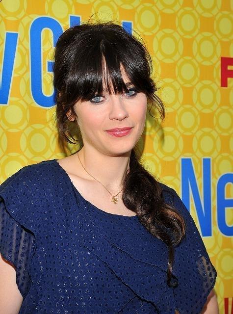 ズーイー・デシャネル、ロレッタ・リン役でブロードウェイデビュー