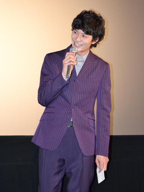 兄・小栗旬からの手紙に弟・岡田将生が男泣き「聞いてない！」