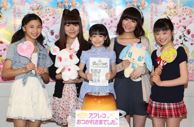 芦田愛菜、アフレコご褒美の巨大プリンに「食べたーい」