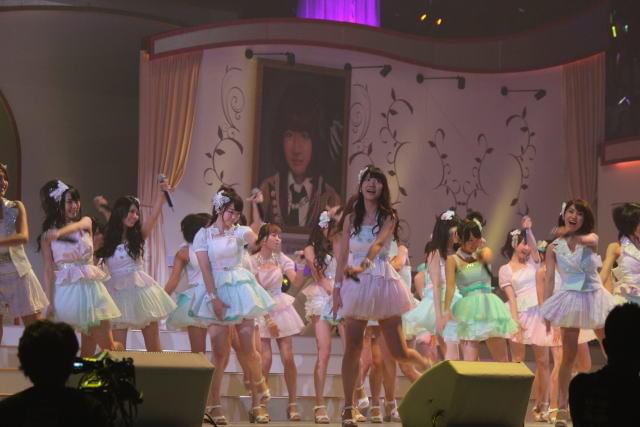 AKB48総選挙 大島優子「この景色がもう一度見たかった」見事センター返り咲き！ 前田敦子も祝福