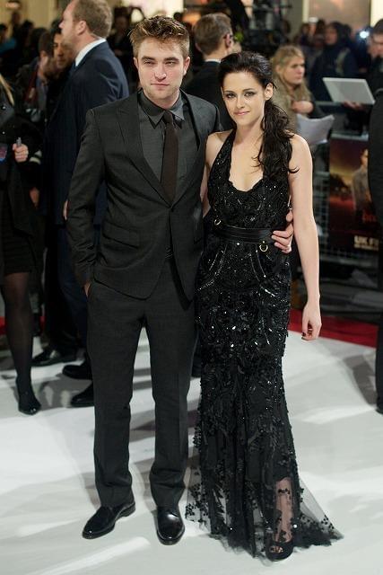 交際中のロバート・パティンソン＆クリステン・スチュワートが脚本を共同執筆