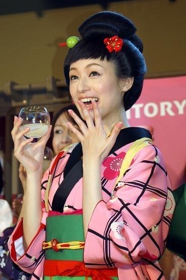 ひとり居酒屋を楽しんでいると明かした栗山千明