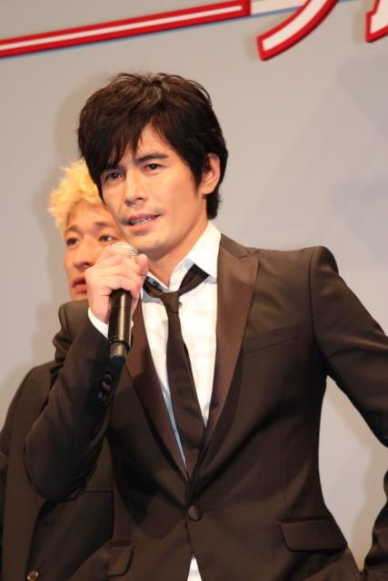 伊藤英明「海猿」ファン4000人を前に感無量、加藤あいは感涙！