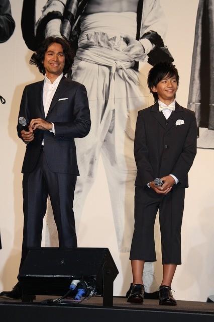 佐藤健＆武井咲＆蒼井優ら大集合「るろ剣」レッドカーペットに1000人熱狂