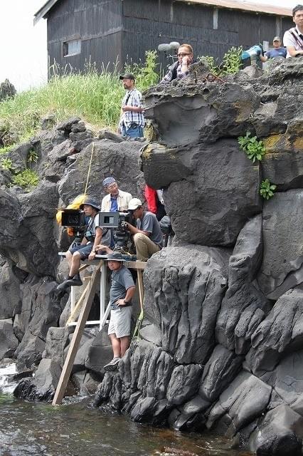 吉永小百合「北のカナリアたち」夏パート撮入 坂本監督＆木村大作は“舌”好調