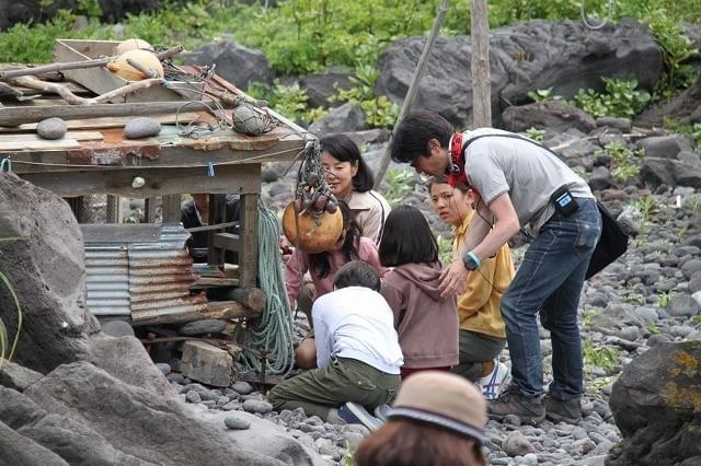 吉永小百合「北のカナリアたち」夏パート撮入 坂本監督＆木村大作は“舌”好調