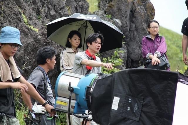 吉永小百合「北のカナリアたち」夏パート撮入 坂本監督＆木村大作は“舌”好調