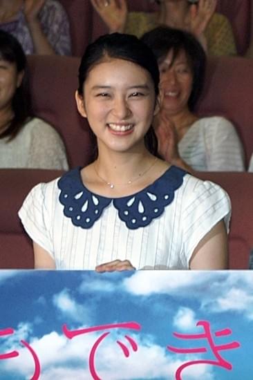 武井咲「偏食克服したい」けど… ケーキ食べ放題の夏