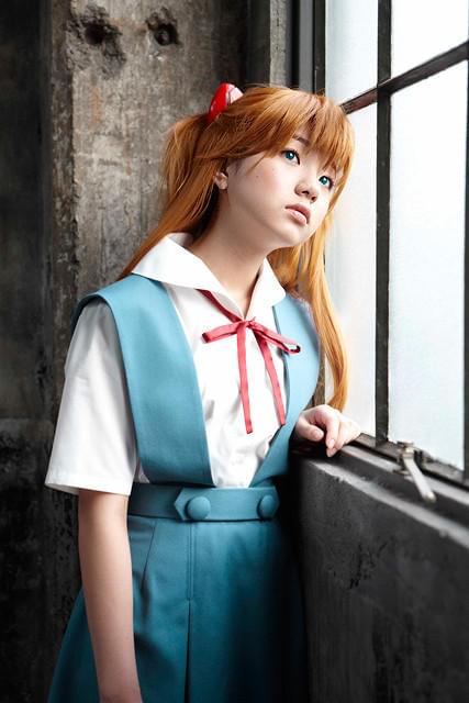 川島海荷が綾波レイになりきり エヴァ×美少女展の写真初公開