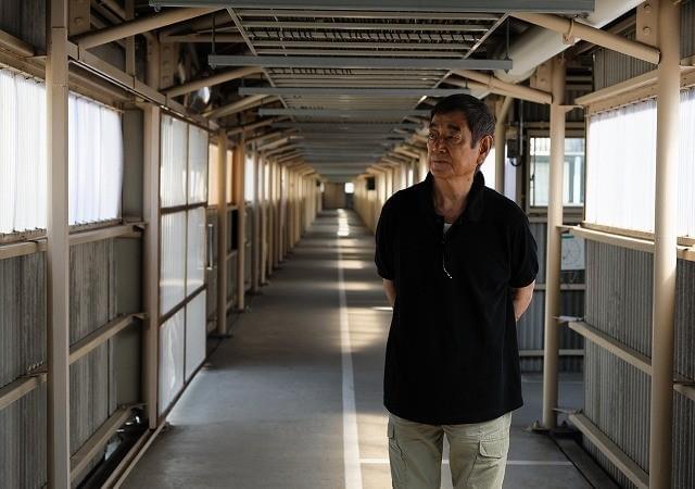 高倉健、ロケ地・富山刑務所で受刑者を激励「大切な人のところへ帰ってあげて」