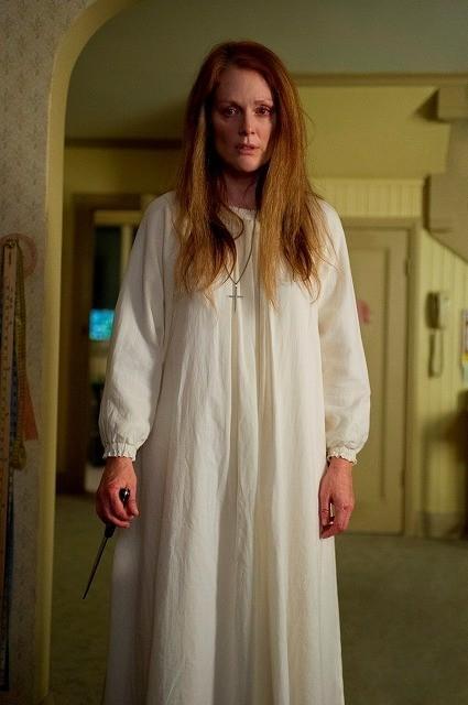 リメイク版「キャリー」血まみれC・モレッツの写真解禁＆来年5月公開決定！