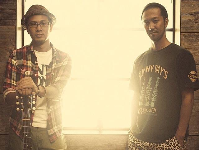 主題歌を担当する「カサリンチュ」