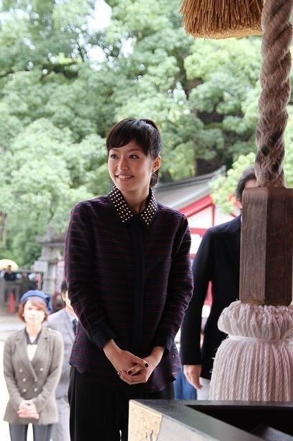 井上真央、大分に凱旋し観光特使任命！県民1000人の前で綱引き