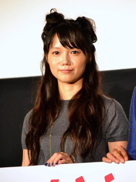 占いにびっくりの宮崎あおい