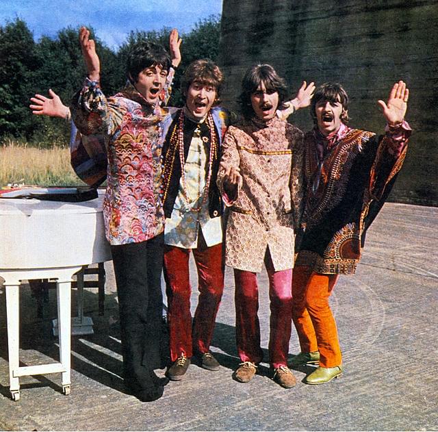 ザ・ビートルズ「マジカル・ミステリー・ツアー」未公開映像が解禁！