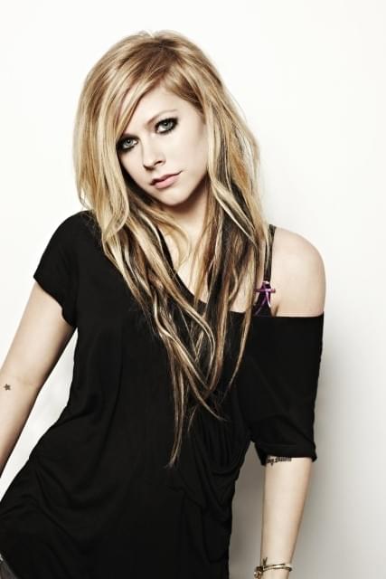 劇場版「ワンピース」最新作は歌姫アブリルの“ダブル主題歌”