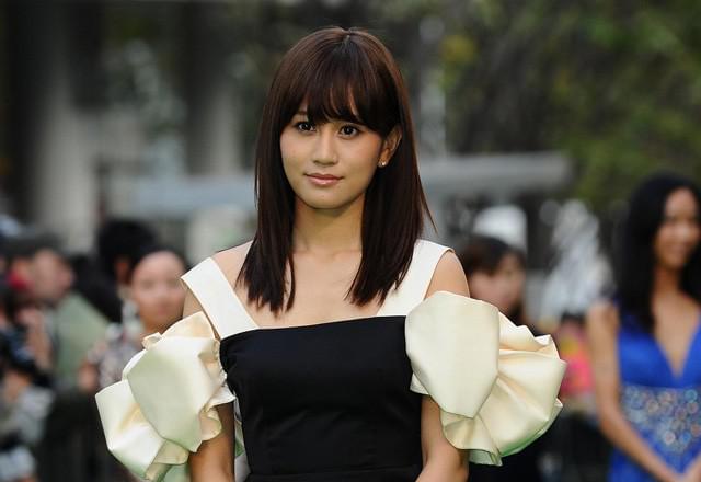 第25回東京国際映画祭開幕 グリーンカーペット上パフォーマンスに観客熱狂