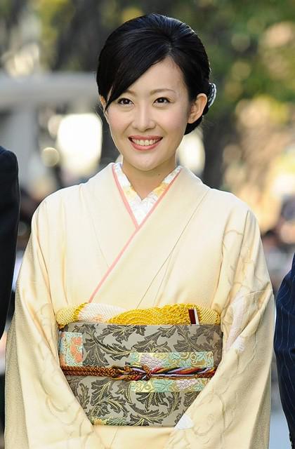 第25回東京国際映画祭開幕 グリーンカーペット上パフォーマンスに観客熱狂