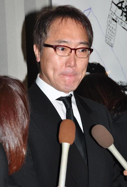 若松監督の通夜に井浦新ら800人 高岡蒼佑「オヤジよりオヤジらしい人だった」