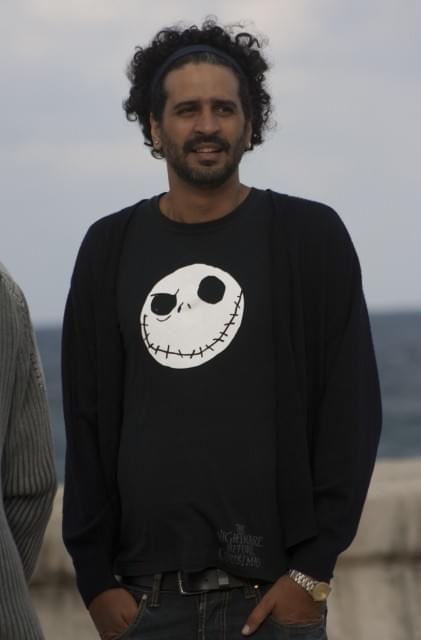 キューバ初のゾンビ映画監督、ブラックジョークでキューバの現実を語る