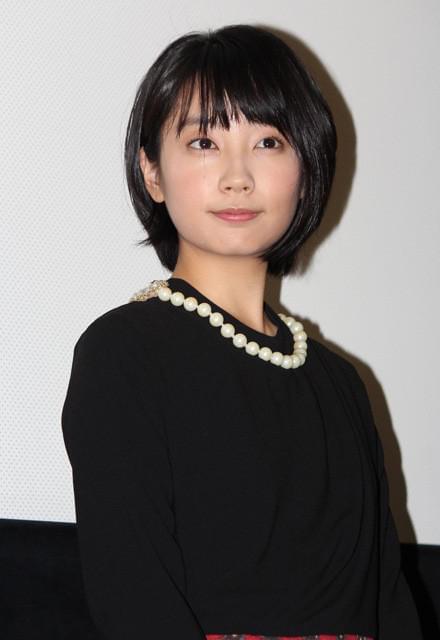 山田優、花嫁役に「気持ちがリンク」 前川清の初主演映画が封切り