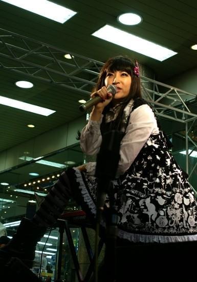 2年連続紅白ある？ 神田沙也加がバンド結成 ハードに熱唱