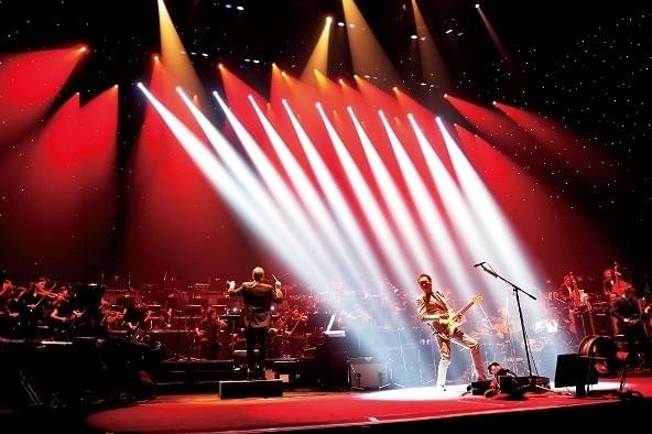 布袋寅泰スペシャルライブ「GUITAR×SYMPHONY」、一夜限定で上映