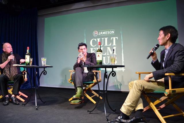 村上淳、ウイスキー片手に「エイリアン」トークに花咲かす