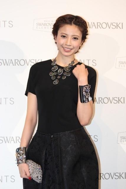 片瀬那奈「怖くて聞けない」“価格非公表”の高額ジュエリーに冷や汗……