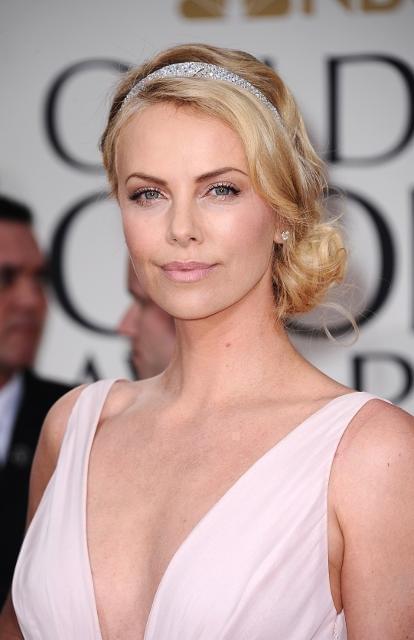 シャーリーズ・セロン「親切なクムジャさん」ハリウッドリメイク版に主演