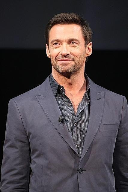 ヒュー・ジャックマン、母の家出＆父のアドバイスを涙ながらに語る