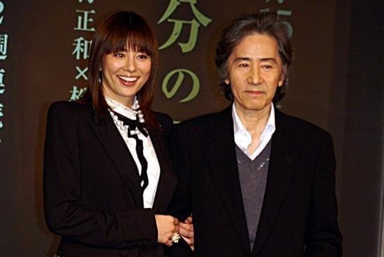 松本清張ドラマに出演する田村正和と米倉涼子