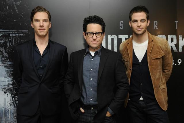 昨年来日したベネディクト・カンバーバッチ、 J・J・エイブラムス、クリス・パイン（左から）