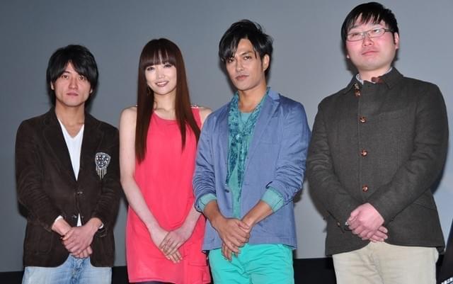 サトエリ、北村一輝を「濃い顔」「今日の服はソラマメ」とイジリ倒す