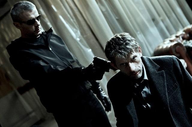 リュック・ベッソン製作の新作ノワール、予告で描く刑事と殺し屋の運命