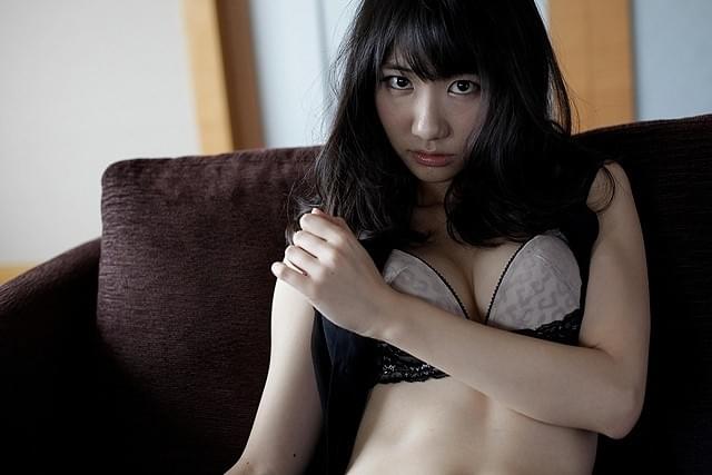 柏木由紀、上質ランジェリーで“大人の女”へ AKBから5人目の「an・an」表紙